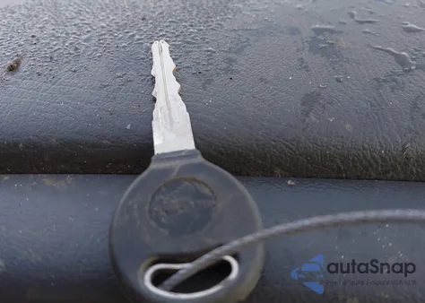 2004 Chevrolet Avalanche 1500 z USA, uszkodzony, nr VIN 3GNEC12T84G145712